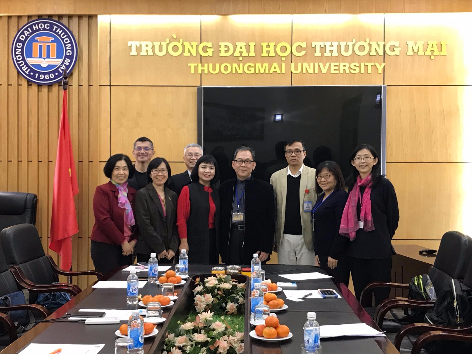 Thuongmai University Welcomes and Works with Delegation of Professors and Lecturers of Lunghwa University