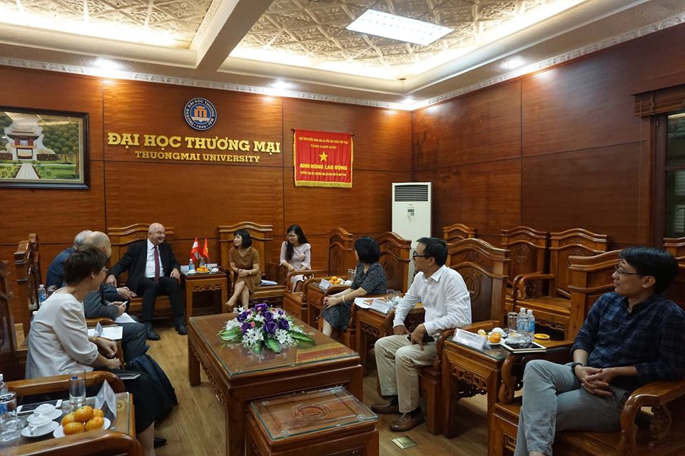 Thuongmai University receives and works with IMC Krems University, Republic of Austria